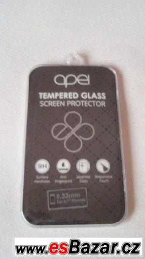 Ochranné tvrzené sklo univerzální pro mobil 4,7
