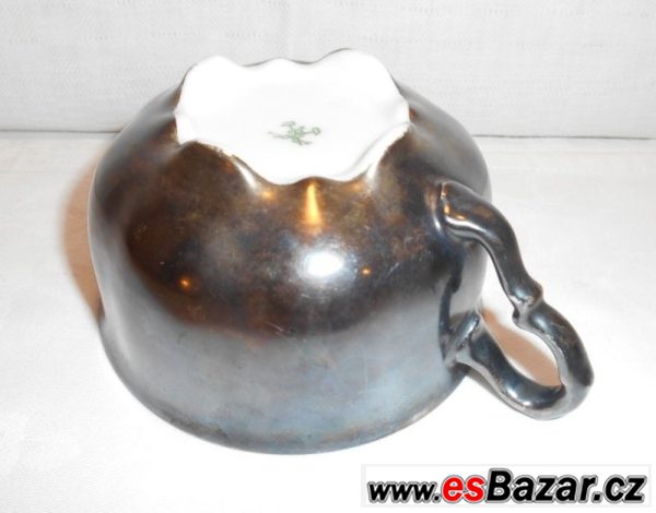 Porcelánový šálek / hrnek Porcelánový šálek / hrnek