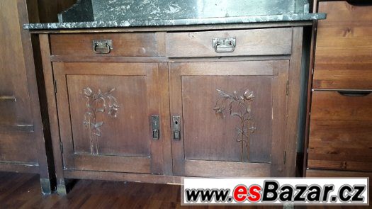 Secesní sekretář z konce 19.stol Secesní sekretář z konce 19.stol