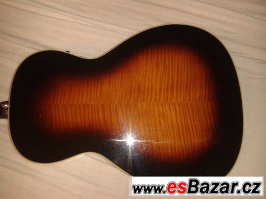 Tenorova kytara, Amistar - Wood Tenor sunburst.