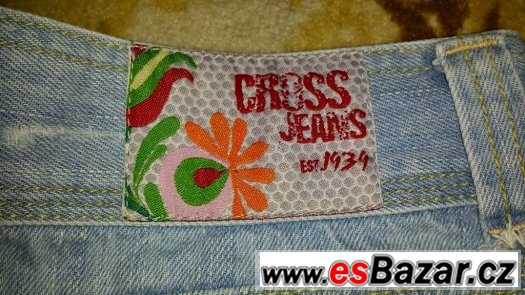 Minisukně Cross Jeans - XS