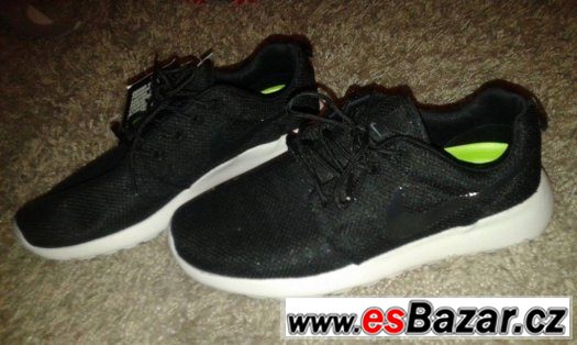 nove-nike-roshe-run-vel-41