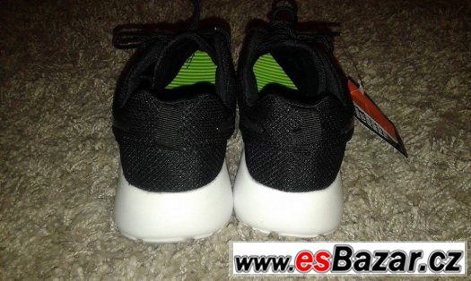 NOVÉ Nike roshe run, vel. 41 NOVÉ Nike roshe run, vel. 41