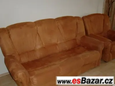 ROZKLÁDACÍ SEDAČKA S KŘESLEM