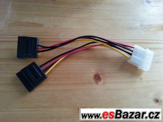 PC Power adaptér 1x konektor 5,25 /2x zásuvka 5,25