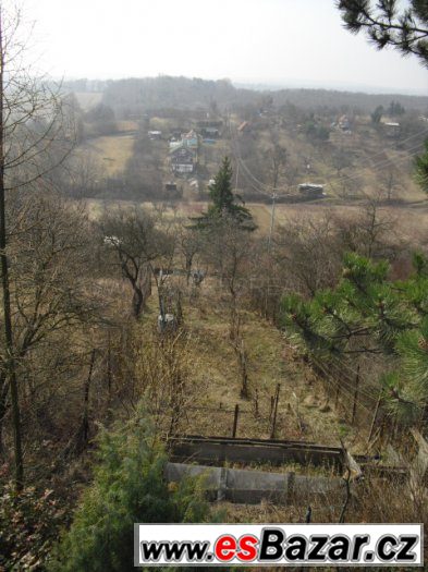 Chata Střelice u Brna, zahrada 1100m2