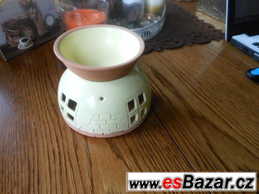 KERAMICKÁ AROMALAMPA-KRÁSNÁ CHALOUPKA+SVÍČKY ZDARMA KERAMICKÁ AROMALAMPA-KRÁSNÁ CHALOUPKA+SVÍČKY ZDARMA