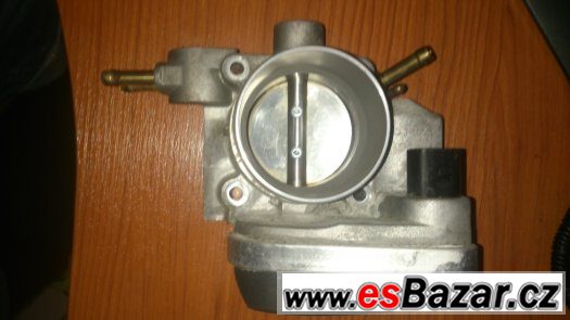 Škrtící klapka Audi A4 Škrtící klapka Audi A4