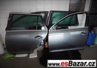BOČNÍ DVEŘE VW GOLF V VARIANT ŠEDÉ