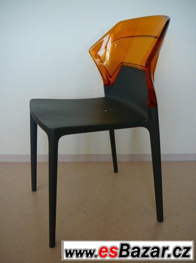 4xdesignově řešené jídelní židle EGO-S, 100% stav
