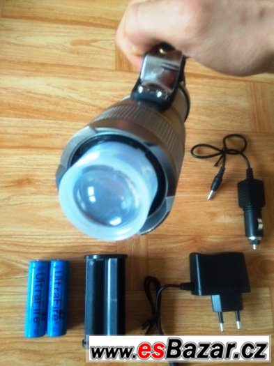Extra silná CREE LED T6 baterka so zoomom