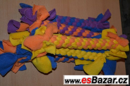 Prodám uzlíky z fleecu Prodám uzlíky z fleecu