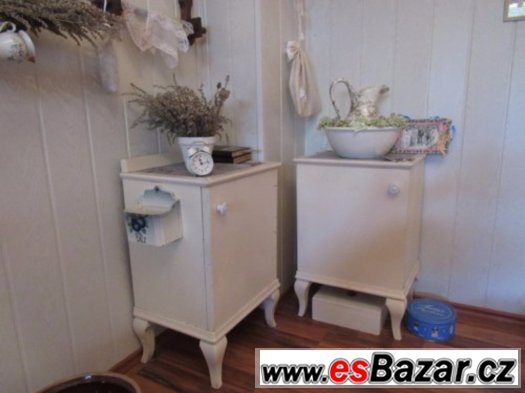 vintage-bily-nabytek