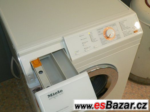 Pračka Miele softronic W 417 - 1400 otáček,voštinový buben