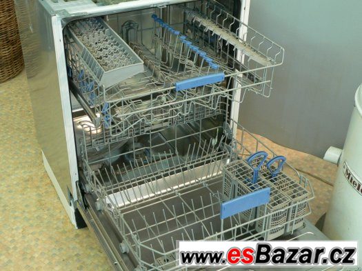 Myčka Bosch nerezová vestavná SGI58M05 Myčka Bosch nerezová vestavná SGI58M05