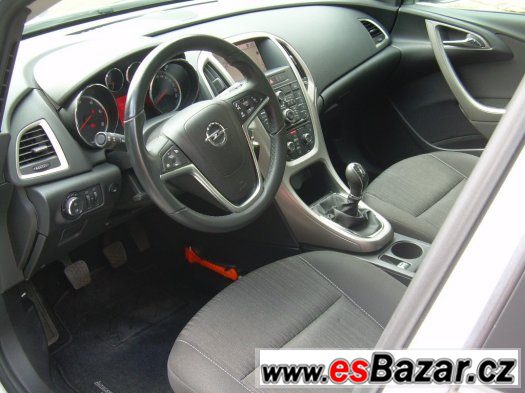 Opel Astra,1.7TDCi,92kW,krásné auto v luxusním stavu