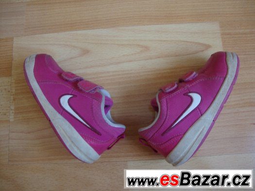 krasne-nike-boty