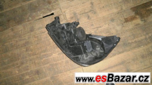 Prodám náhradní díly Renault-lampy Espace IV Prodám náhradní díly Renault-lampy Espace IV