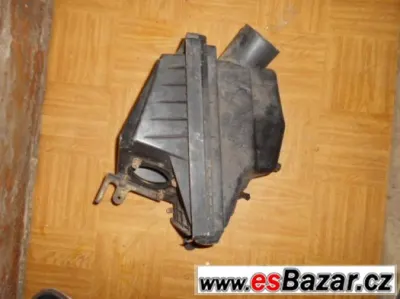 Prodám na Nissan X-TRAIL 2,2 dci filtrbox.Cena 800 kč