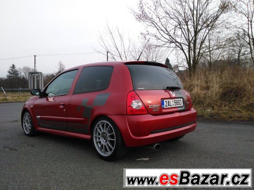 Renault Clio Sport R.S. 172 Renault Clio Sport R.S. 172