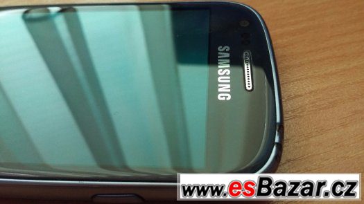 Samsung S3 mini + 4 obaly + nabíječka