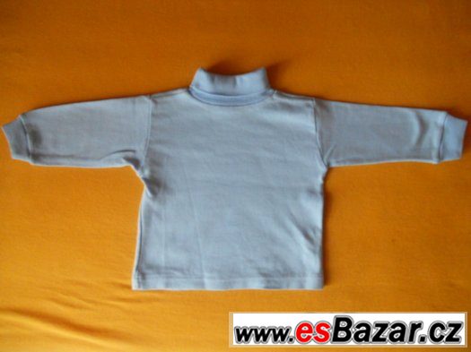 Světle modrý rolák se zvířátky, vel. 62 Světle modrý rolák se zvířátky, vel. 62