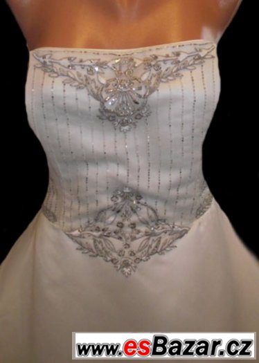 Luxusní Ivory svatební šaty s vlečkou vel.40/42