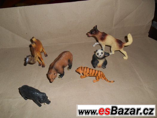 Hmotová zvířátka - psi, lamy, velbloud, gorila, medvěd ...