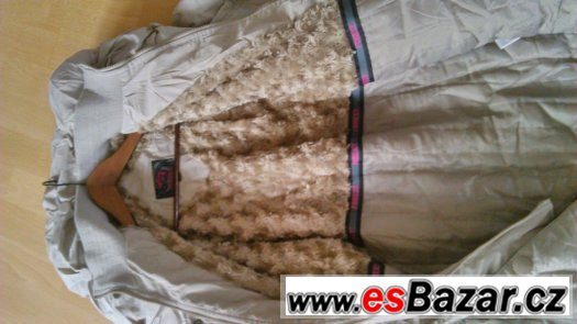 Prodám dámský zimní kabát vel.XL Prodám dámský zimní kabát vel.XL