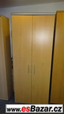 Kancelářská skříň se 4mi policemi v dekoru BUK/ŠEDÁ