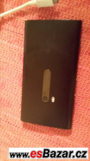 Vyěním Nokii Lumia 32GB aknihyJiřího Kulhánka Noční klub1,2