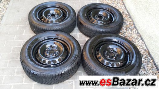 Zimní kola 5x112 195/65 R15 Škoda Octavia II Dunlop VW Golf