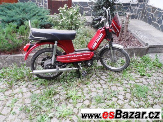 Prodám dvoumístný moped