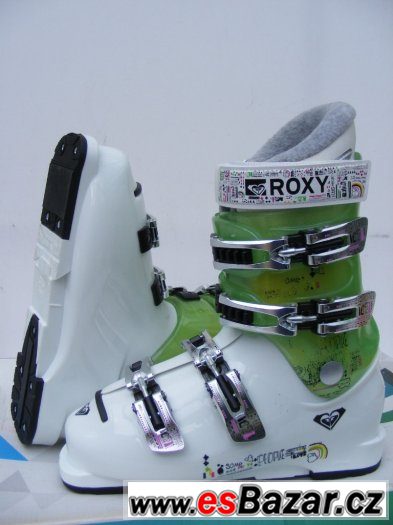 Roxy lyžáky,Dámské velikost eu-38 nové.