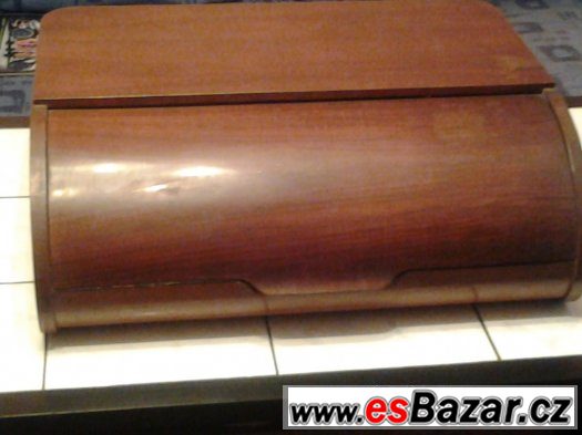 Starožitný gramofon Starožitný gramofon