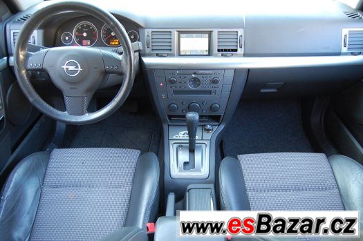 Opel Signum 2.2 DTi - automat