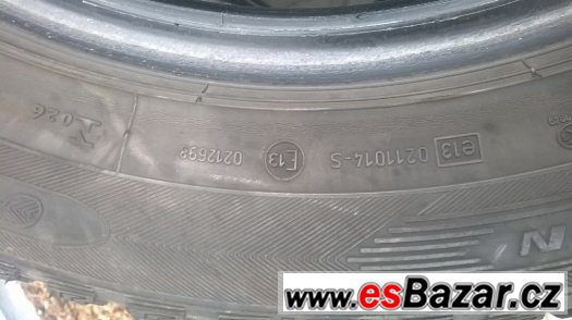 Celoroční pneu 235/55 R17 - Transporter, Multivan ...