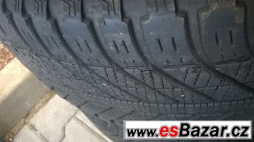 Celoroční pneu 235/55 R17 - Transporter, Multivan ...