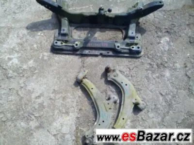 Citroen Berlingo 2003 předni náprava ramena těhlice