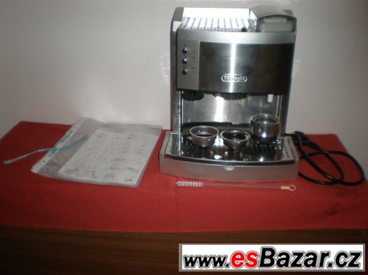 Kávovar DeLonghi EC750