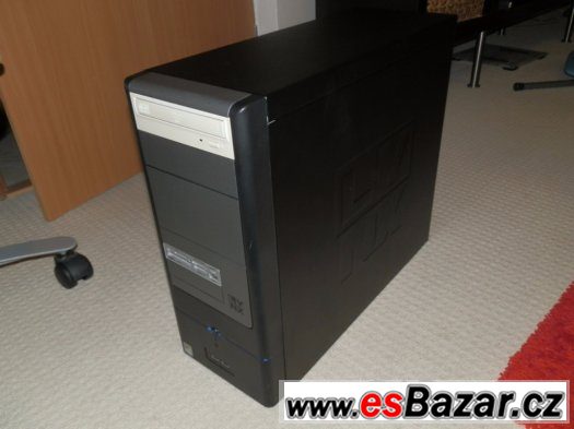 P4 2,8 GHz, 1 GB RAM, 250 GB HDD, monitor Acer 17