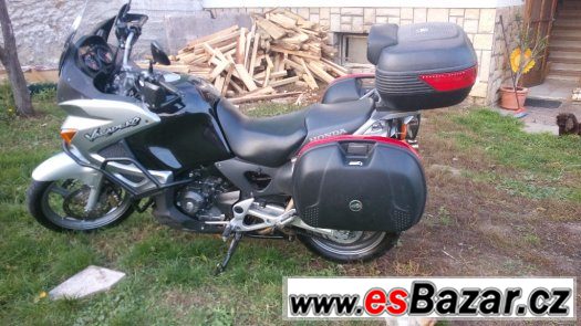 Honda VARADERO XL 1000 V - ve velmi pěkném stavu Honda VARADERO XL 1000 V - ve velmi pěkném stavu