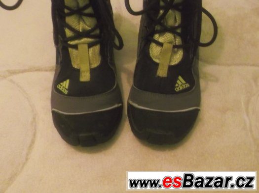 Nádherné - nepromokavé zimní boty ADIDAS vel. 32