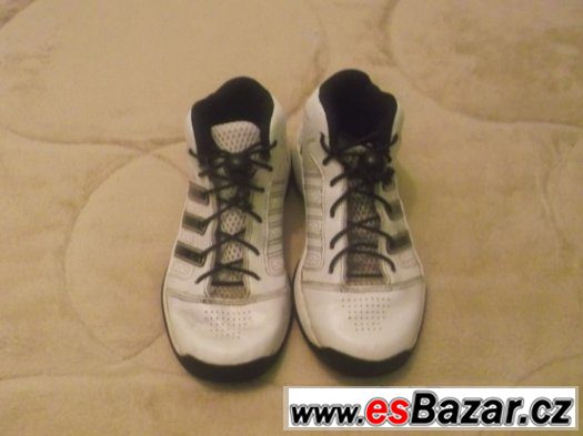 Nádherné boty na basketball - Adidas vel. 31,5