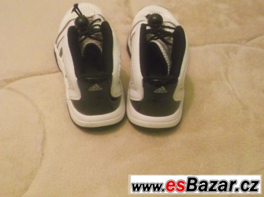 Nádherné boty na basketball - Adidas vel. 31,5