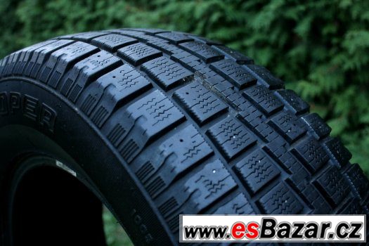 zimní pneu COOPER DISCOVERER M+S 215/70 R16 100 S vzorek6mm