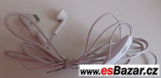 Nová sluchátka a datový kabel Samsung