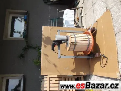Hydraulickýlis na ovoce s drtičem 3 v 1