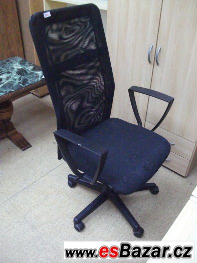 kancelářská židle, cena 390,-Kč