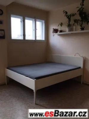 Dvoulůžková postel IKEA + rošty + matrace